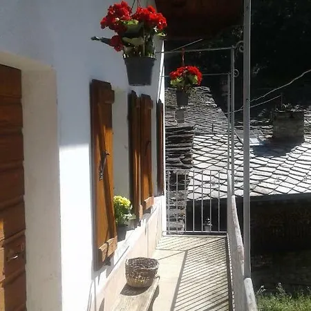 Casa Con Vista Sul Gran Paradiso Apartment